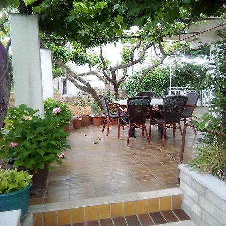 Apartmani Miletic Jelsa  Exterior photo