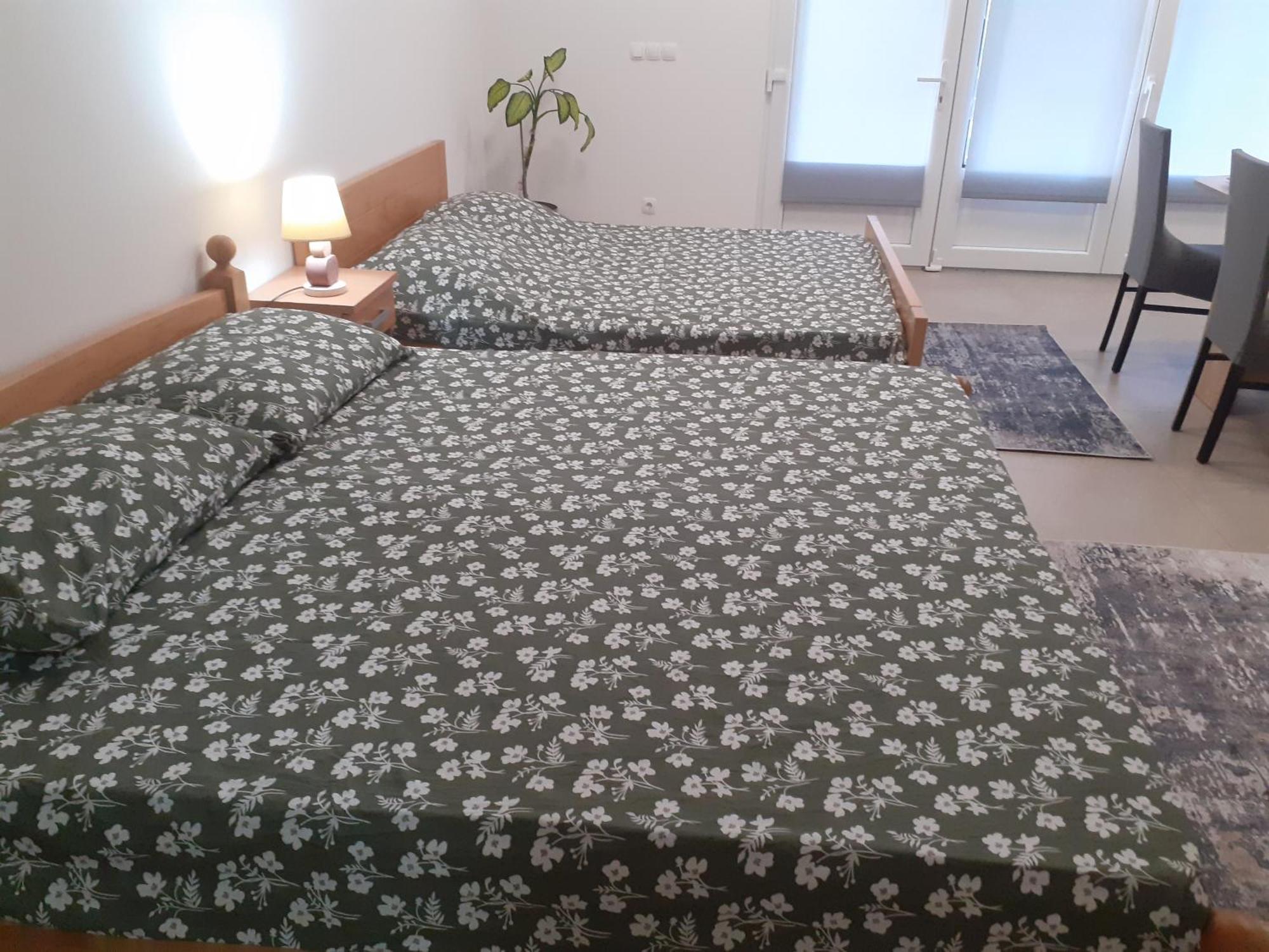 Apartmani Miletic Jelsa  Exterior photo