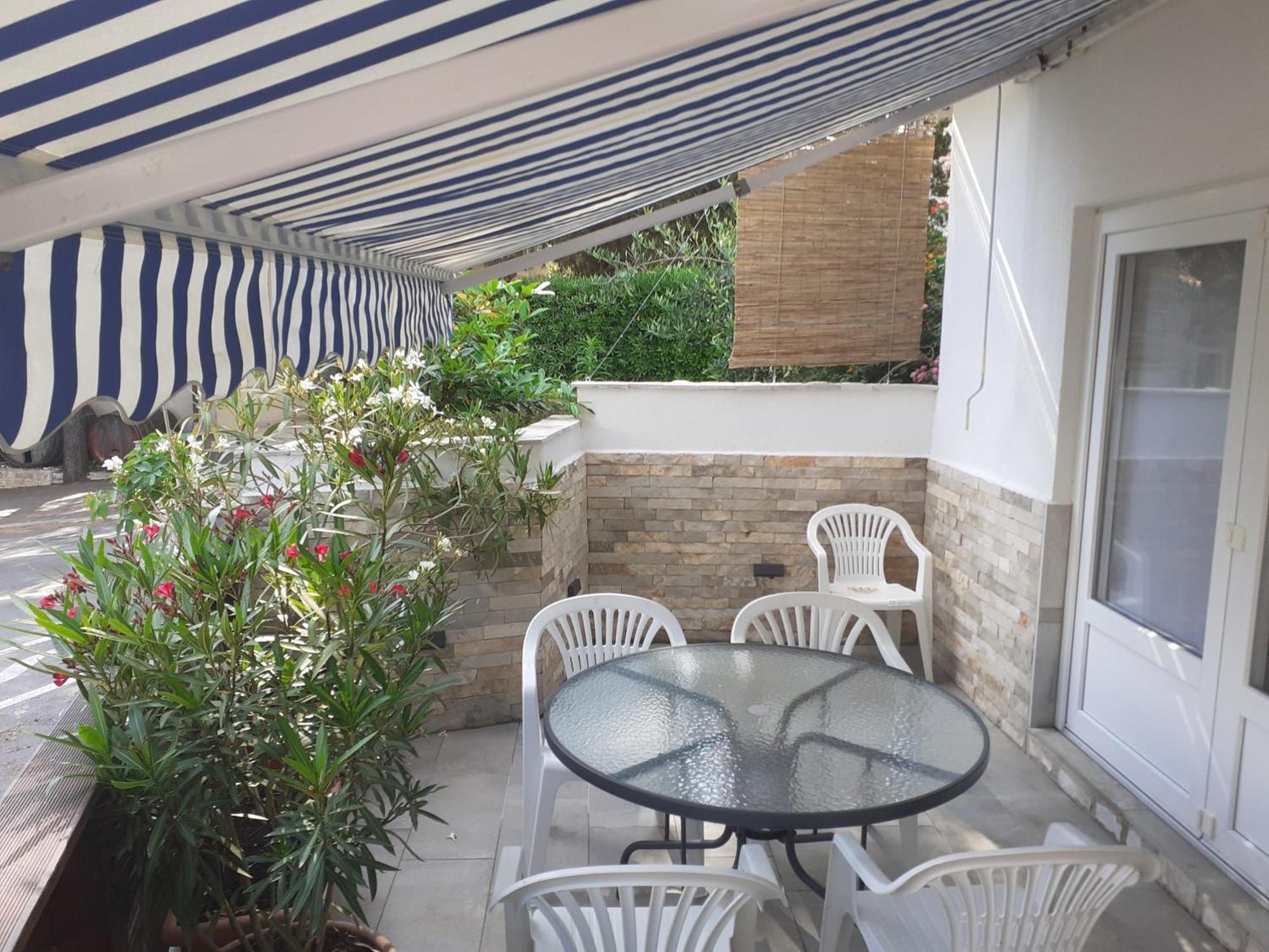 Apartmani Miletic Jelsa  Exterior photo
